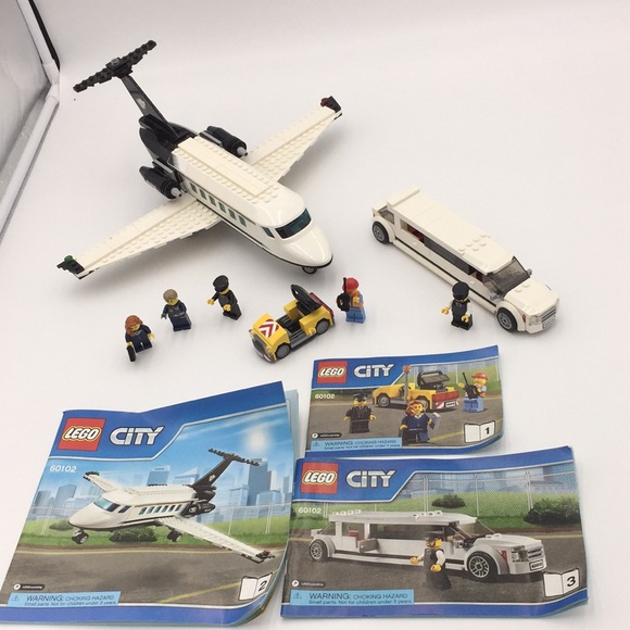 Lego  City Airport Service Building Set Plane Limousine Vehicle 5 Figures 60102 - Picture 1 of 11